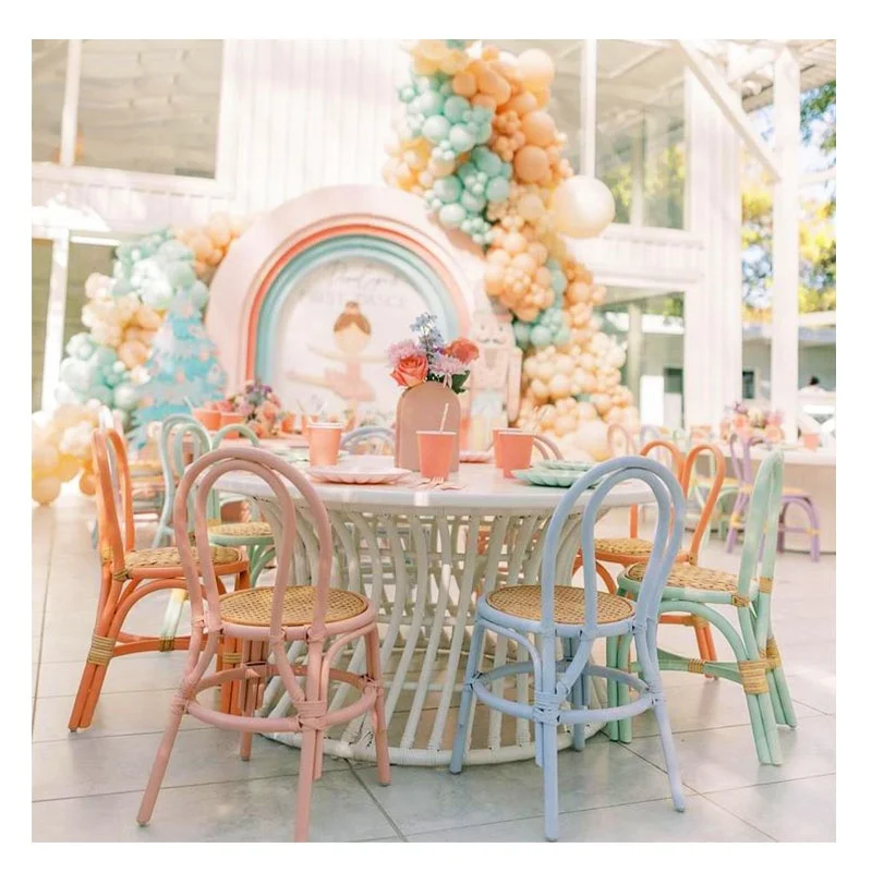 attrezzatura-colorata-per-sedie-in-affitto-per-feste-per-bambini-tavolo-e-sedia-per-bambini-indonesiano-per-feste-di-compleanno