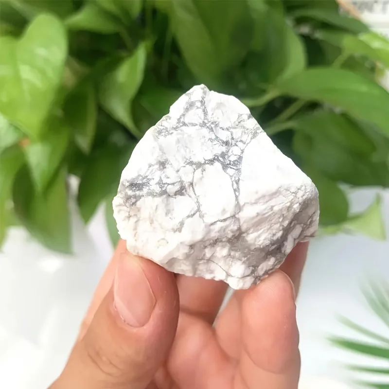 Natural Howlite Crystal And Gem Raw Stone Healing Crystal Stone Home Decoration And Aromatherapy Stone
