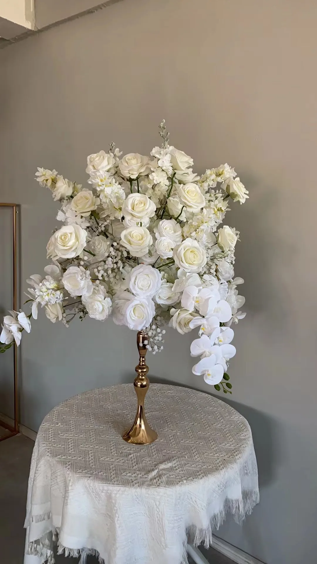 Großhandel Bunte Künstliche Rosen-Grüngut-Blumenkugel Tischdekoration für Hochzeiten, Straßenbegleiter und Schaufenster-Blumendekor – Detail 4