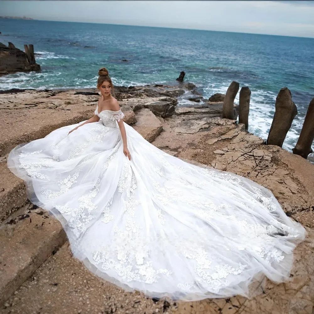 

2025 Gorgeous Princess A-line Women's Lace Wedding Dress Bohemian Bridal Dress Stickers Bridal Dress Robe Customization