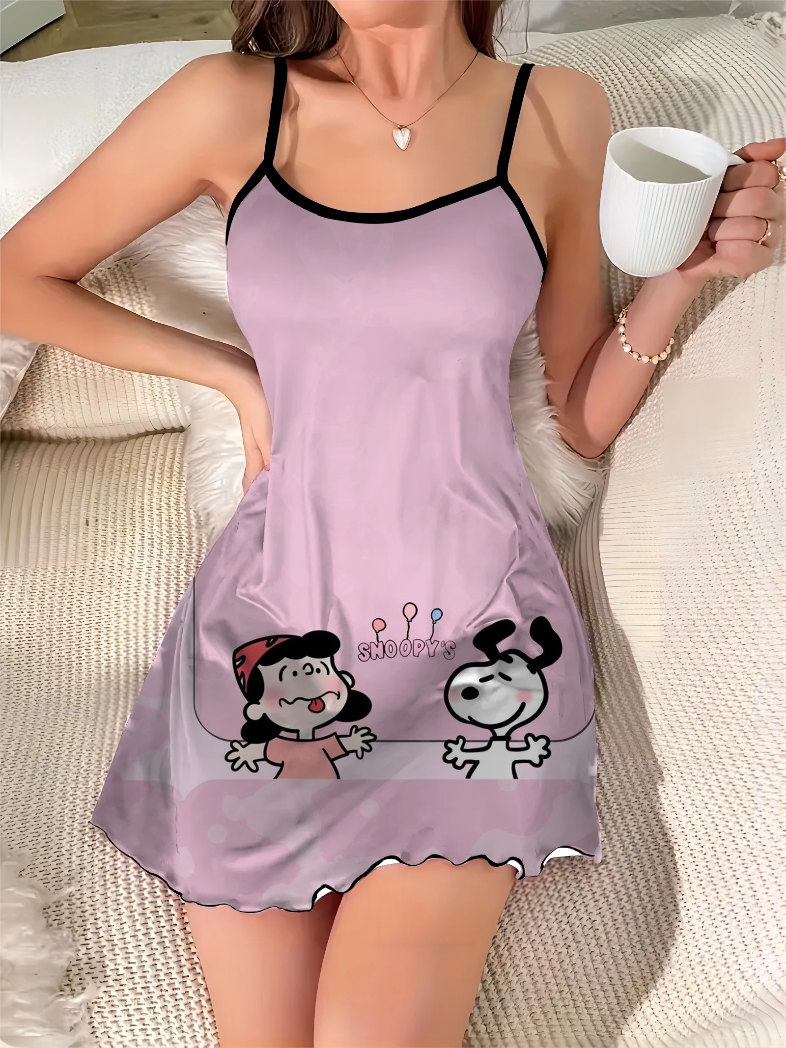 Abito Sexy superficie in raso Snoopy girocollo lattuga Trim abiti eleganti per le donne gonna pigiama moda estate 2024 Chic Mini Trim