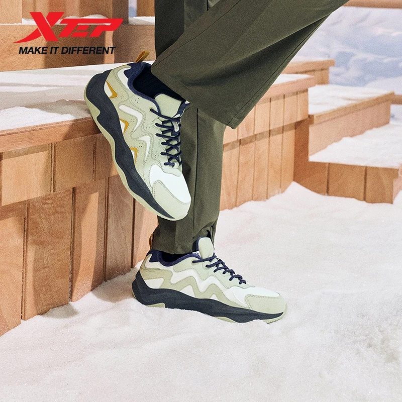 

Мужская хлопковая обувь Xtep, уличный стиль, дышащие амортизирующие прочные кроссовки с подушкой для отдыха и улицы, 875319370001