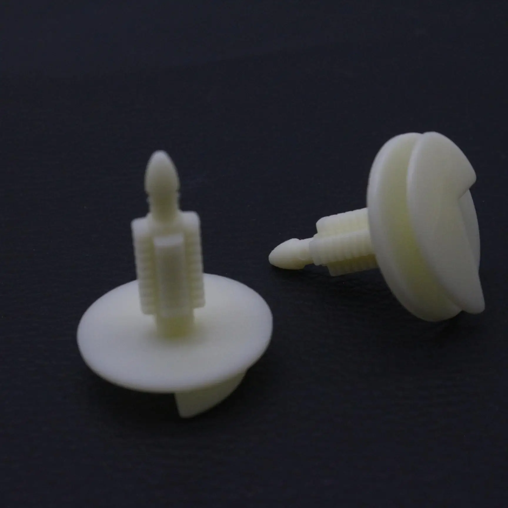 10 Pcs White Nylon Trim Retainer Christmas Tree Clip For Ford Crown Victoria 1992-1993 Interior Door Panel Fastener 387496-S