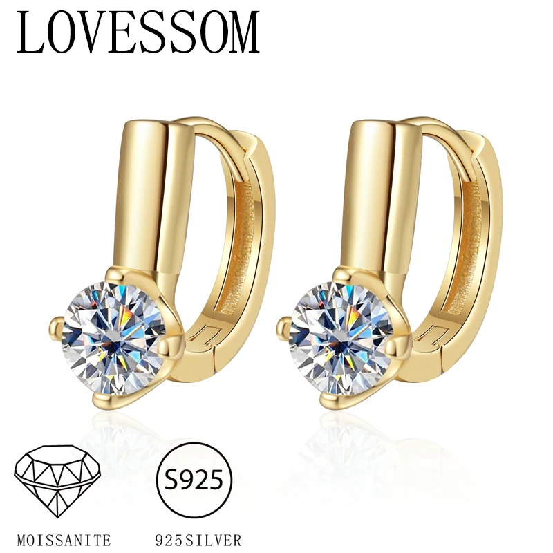 

Пара круглых серег с муассанитом из серебра 925 пробы 0,5 карата*2 с четырьмя когтями для мужчин и женщин.