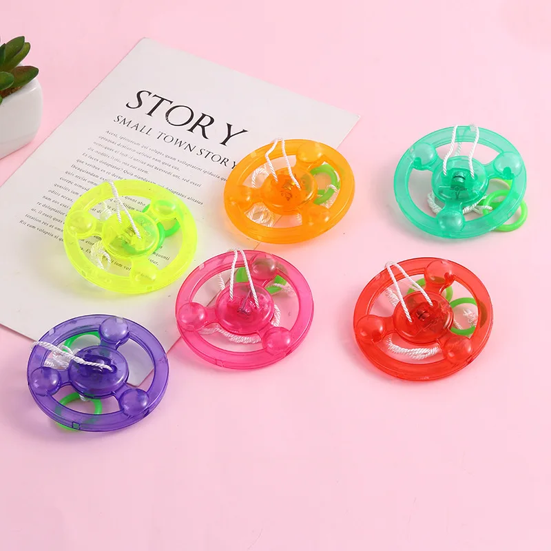 

5Pcs Classic Nostalgic Childhood Toys Kids Pull-wire Light-emitting Gyro Toys Creative Fun Pull Whistle Rotating Flywheel Toys