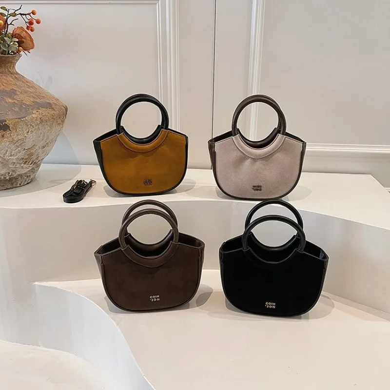 

Elegant Designer Travel Companion Diaper Bag For Women Luxury Leather Tote Large Capacity Stylish Crossbody Handbag For Trips