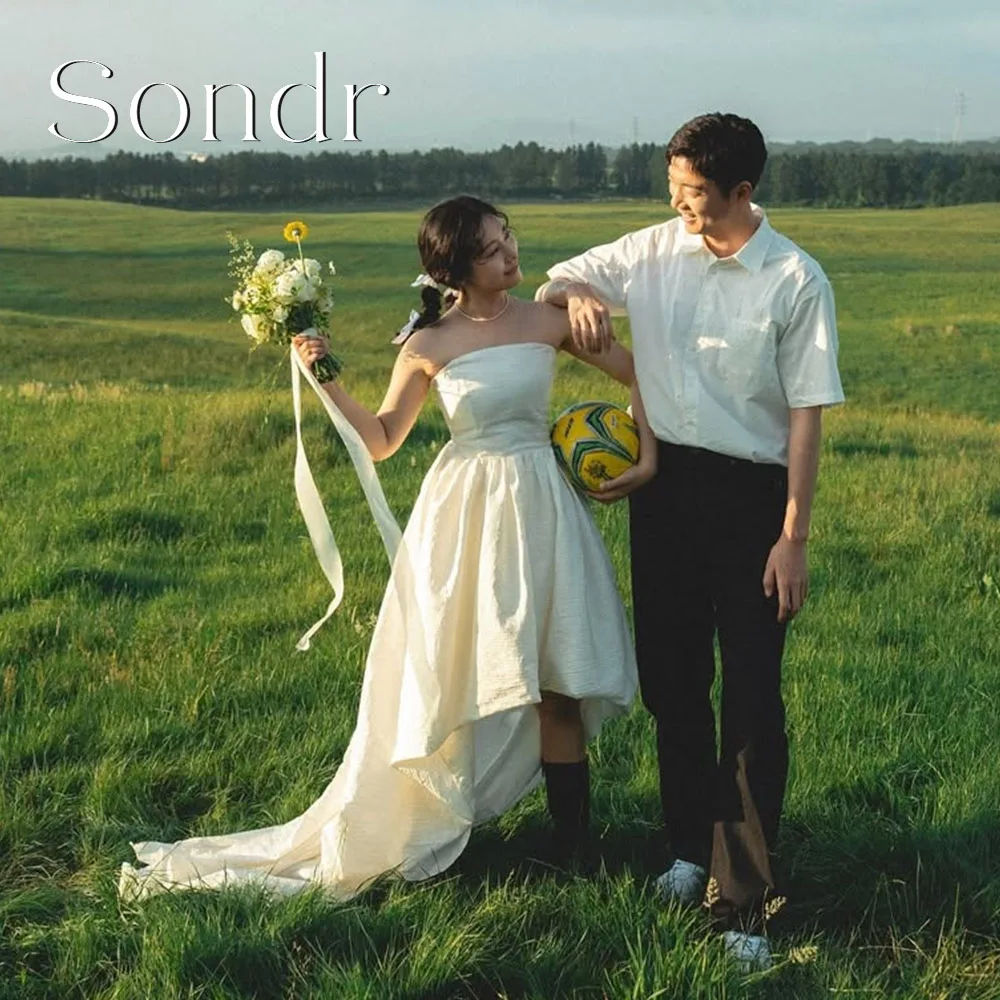 

Sondr Customized Strapless Hi-Lo Korean Wedding Snap Dresses Strapless Corset Back Photo Shoot Gown with Long Train