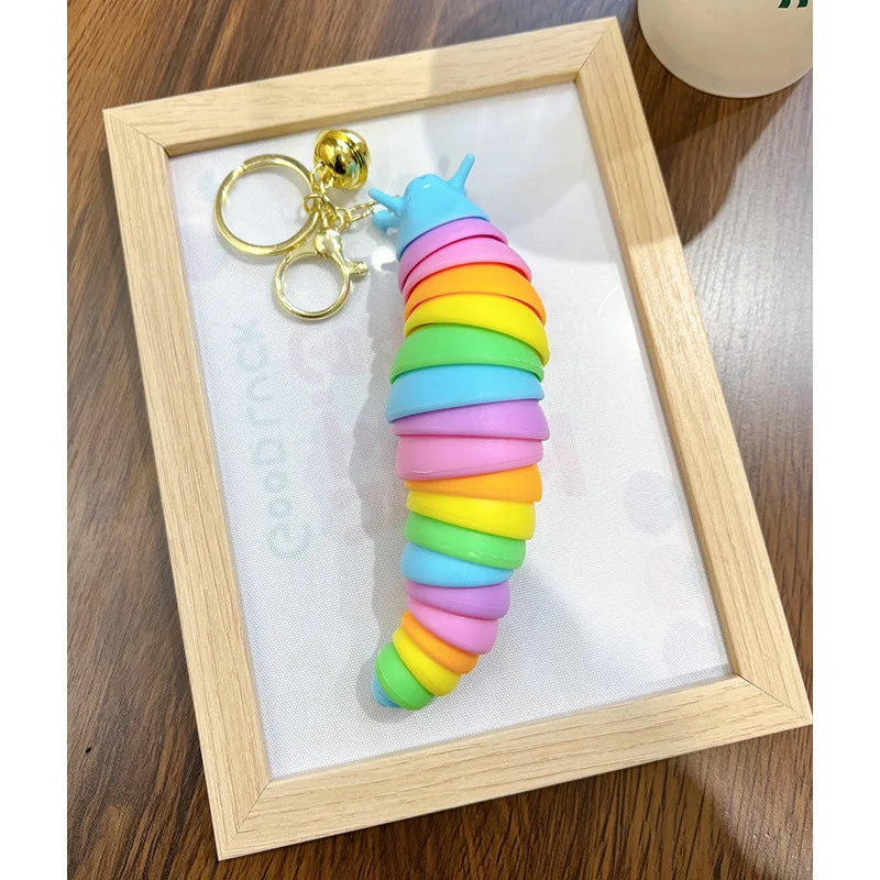 Fidget Slug Keychain Toys 3D Articulated Stretch Caterpillar Sensory Stress Relief Flexible Hand Toy Keyring Pendents for Kids