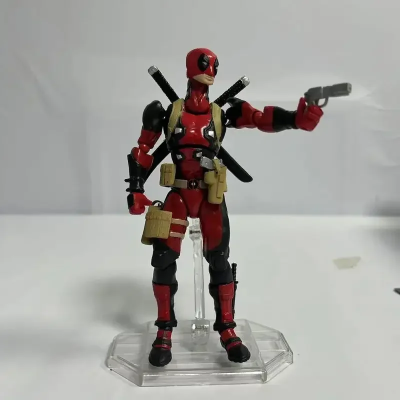 Marvel Avengers Joint Action Figure, Modèle de dessin animé créatif Deadpool, Ornement personnalisé, Jouet pour enfants,、