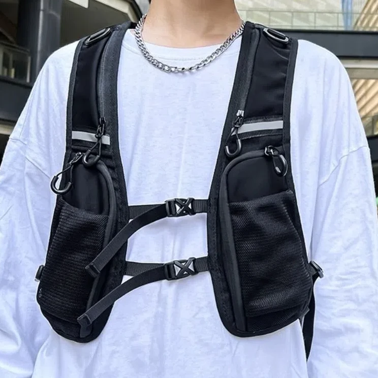 

Multiple Pockets Trail Running Backpack Breathable Mesh Water Bag Marathon Backpack Lightweight with Reflective Stripe