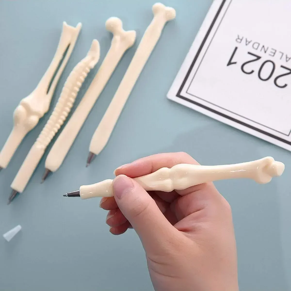 

5pcs-Creative Bone Ballpoint Pen Students Personalized Funny Bone Ballpoint Pen Creative Signature Pen