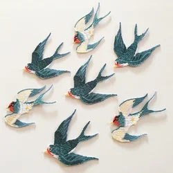 1Set 2Pcs Chinese Style Small Swallow Embridery Patch Animal Bird Applique Stick Iron On Cloth Dress Shirts Decora Accessory DIY