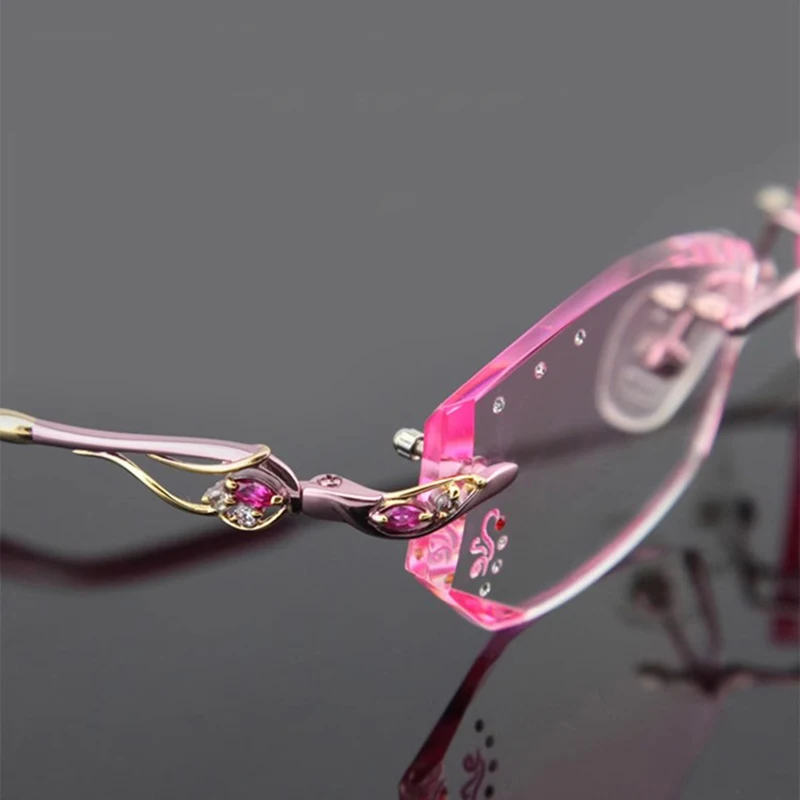 Luxury Diamond Flashing Design Eyeglasses Purple Gradient Colored Lenses Myopia Hyperopia Sun Eyewear Optics Rimless Glasses