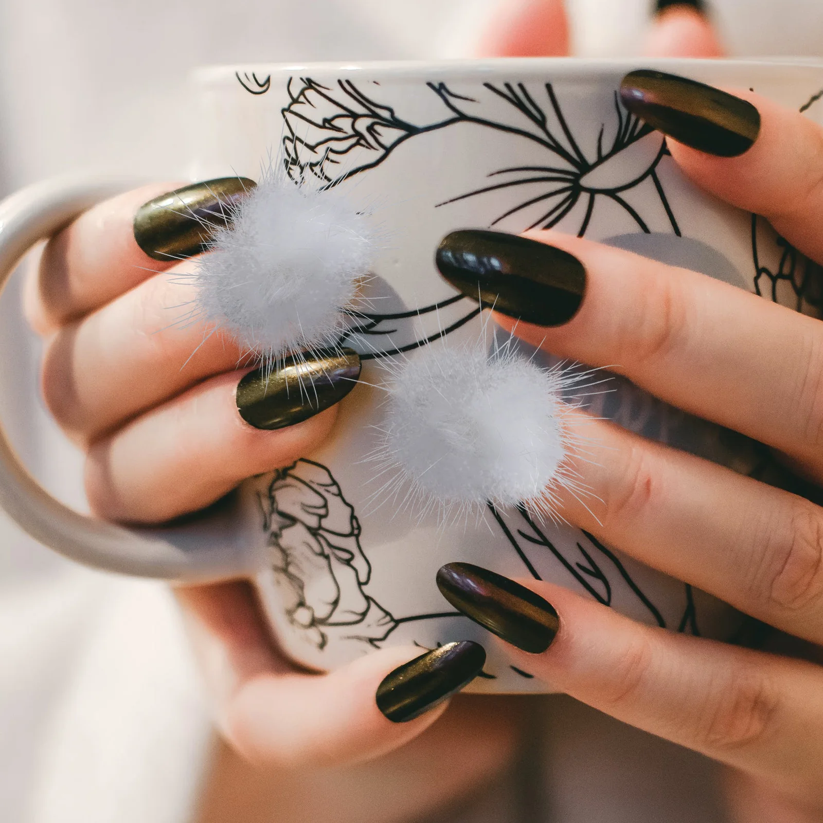 6 قطع من زينة الأظافر بتصميم كرات الشعر الإبداعية، إكسسوارات فن الأظافر سهلة التركيب ذاتيًا لمظهر أظافر عصري، زخارف مغناطيسية