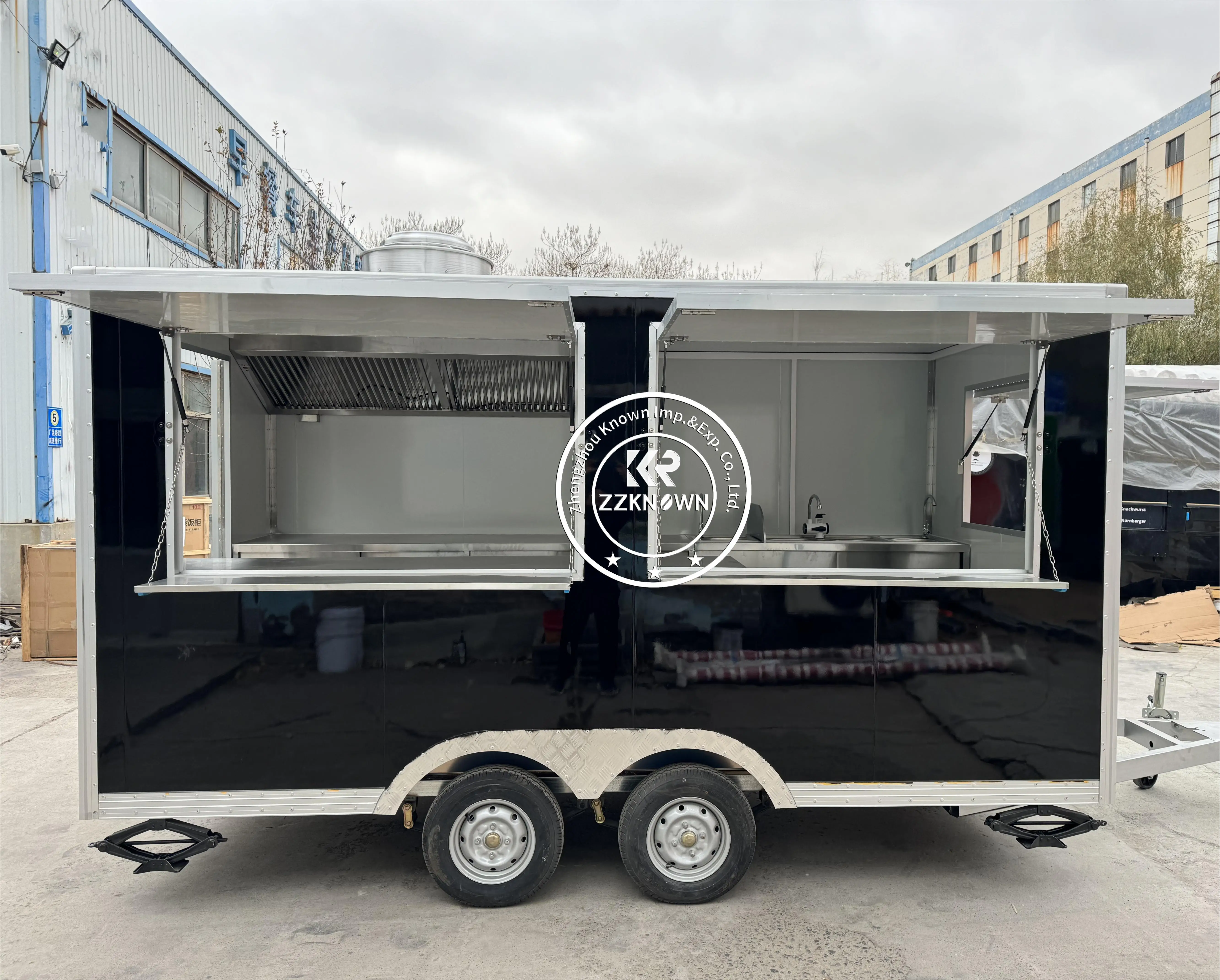 Mobile Food Truck Coffee Snack Kiosk Customized New Fashion Mobile Catering Food Trailer with Full Equipment