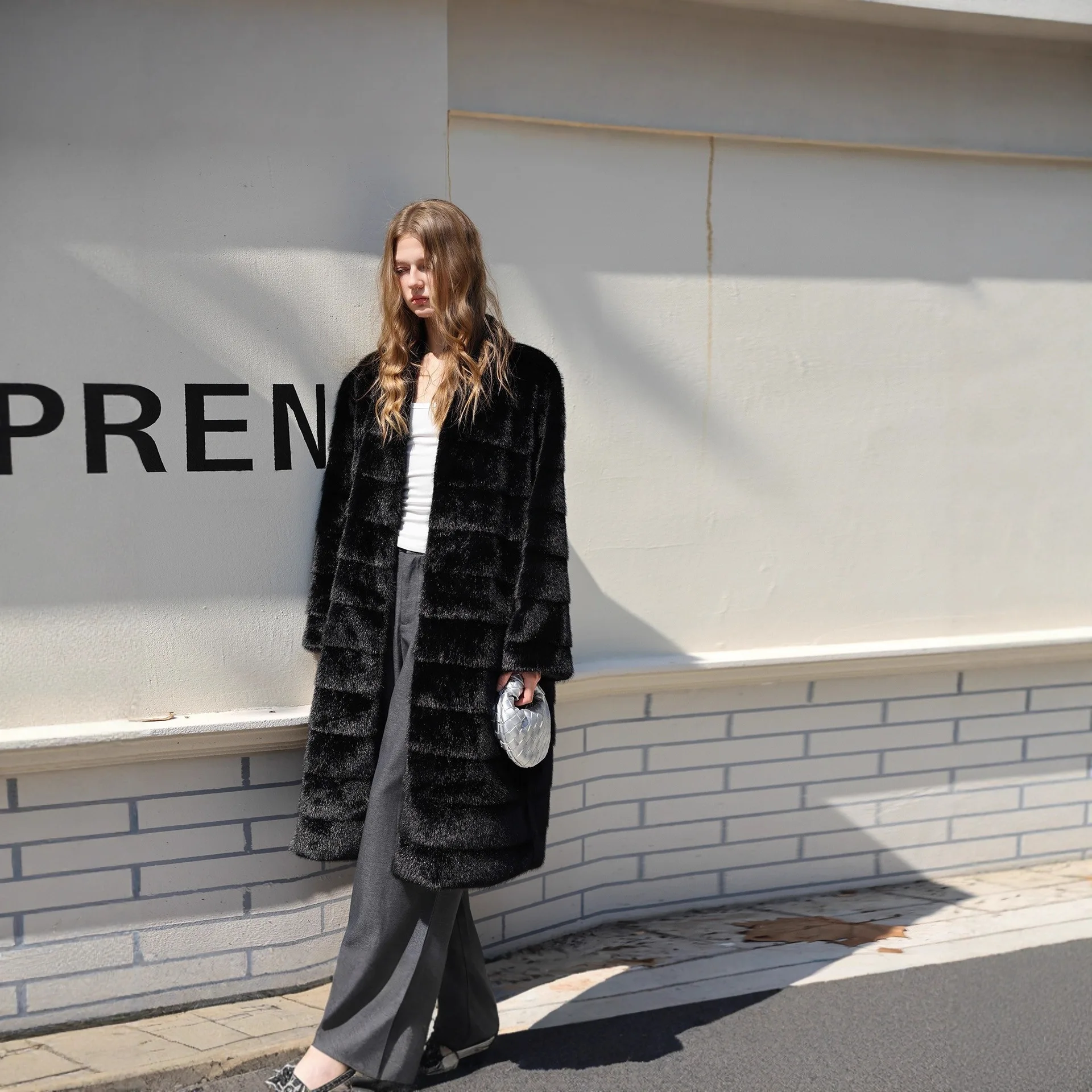 KIDCRKJ الأسود النساء الشتاء تقليد الفراء سترة جولة الرقبة كم كامل شيك سيدة معطف فرو منك مزاجه سيدة معطف فرو طويل #3