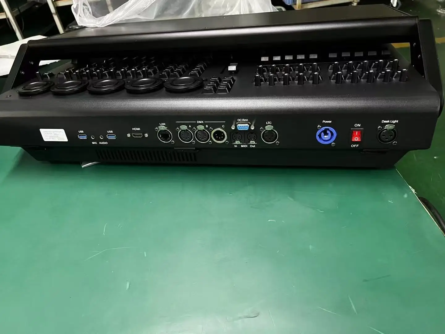 Tragbare Falten Single Screen MA3 DMX512 Bühne Licht Konsole Controller Manuelle 220V LED Controller Für Theater Party Tour zeigen
