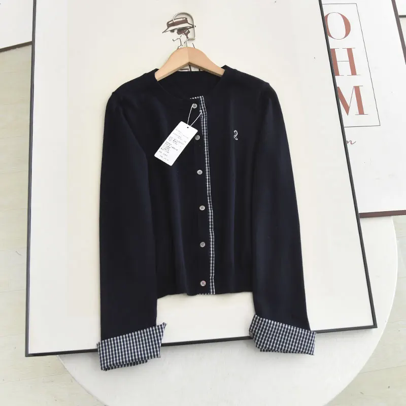 

Весна 2025 г. Цвет Blo Sve Лоскутный вязаный кардиган Свитер круглый Ne College Sle Slim Fit Поддельный двухсекционный вязаный свитер