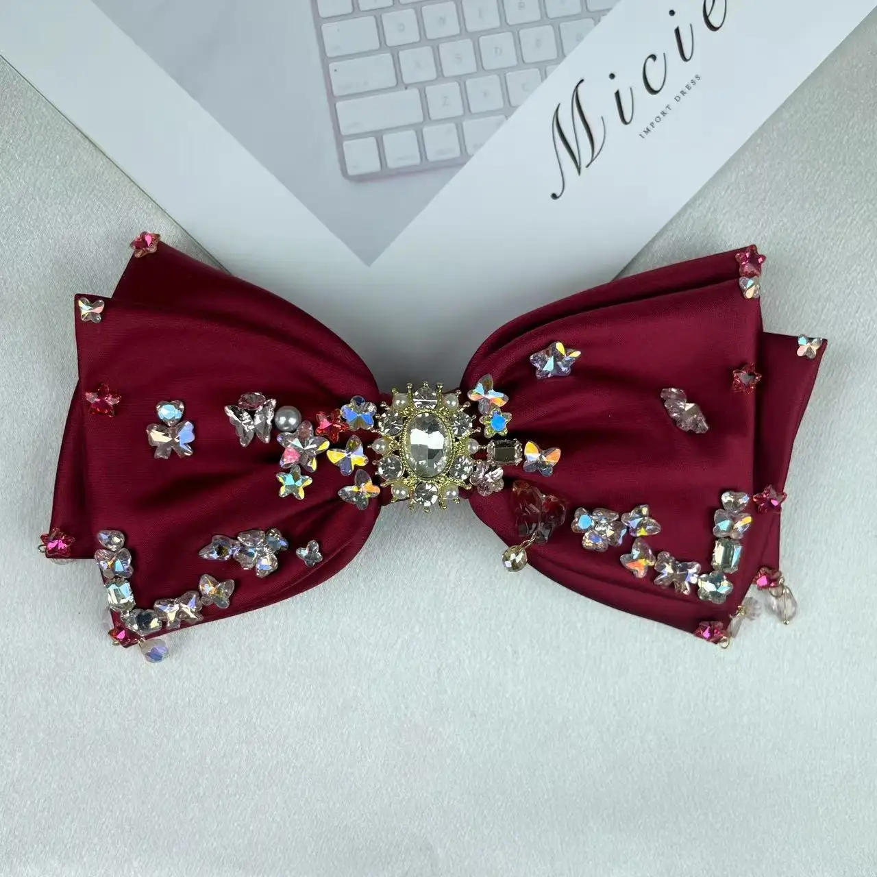 جديد الأصلي الصناعة الثقيلة عالية الجودة الساتان كامل الماس القوس دبوس الشعر غطاء الرأس الأنيق الحلو الربيع كليب