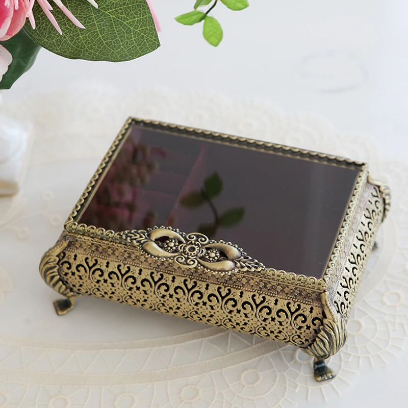 

Metal Hollow Jewelry Box European Vintage Jewelry Storage Box Handmade Home Dressing Table Decoration Storager Organizer Gift