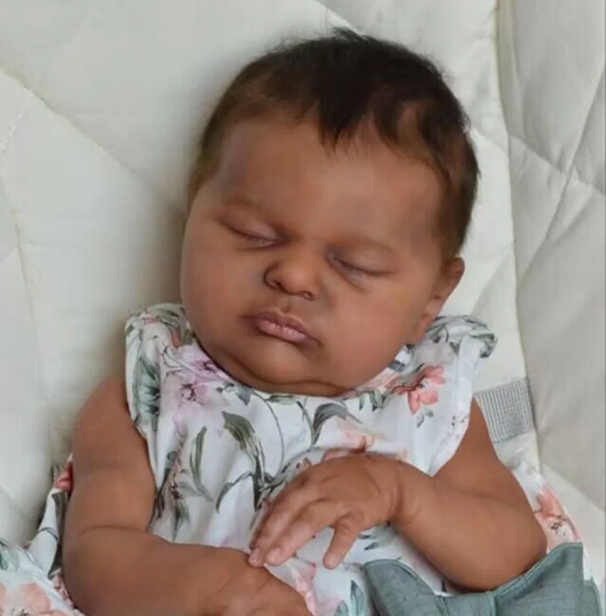 Laura Reborn Toddler Girl Boy Soft Cloth Body Silicone Sleeping Doll Toy Rooted Hair High Quality Hand Painted Doll 3D Dark Skin