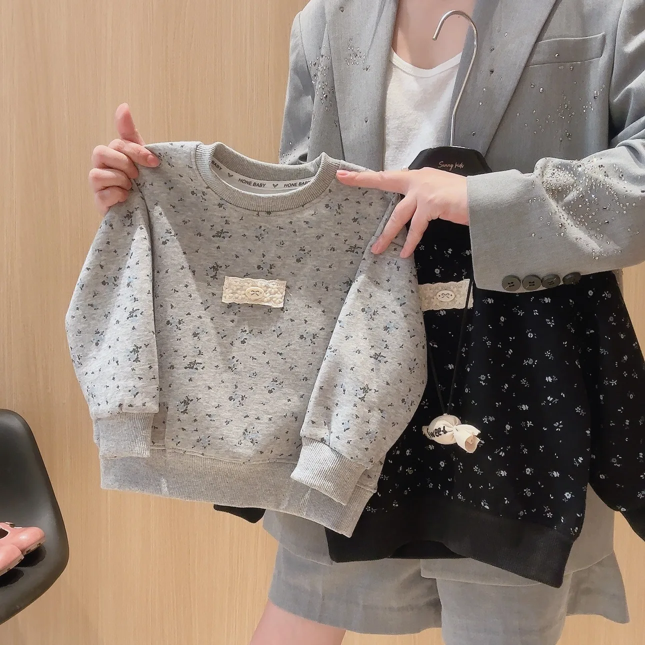 Koreanischer Mädchen-Sweatshirt-2-Teiler – Frühlings- und Herbst-Trainingsanzug für Kleinkinder & größere Kinder, lässiges Outfit, Kinder-Boutique-Kleidung – Detail 4