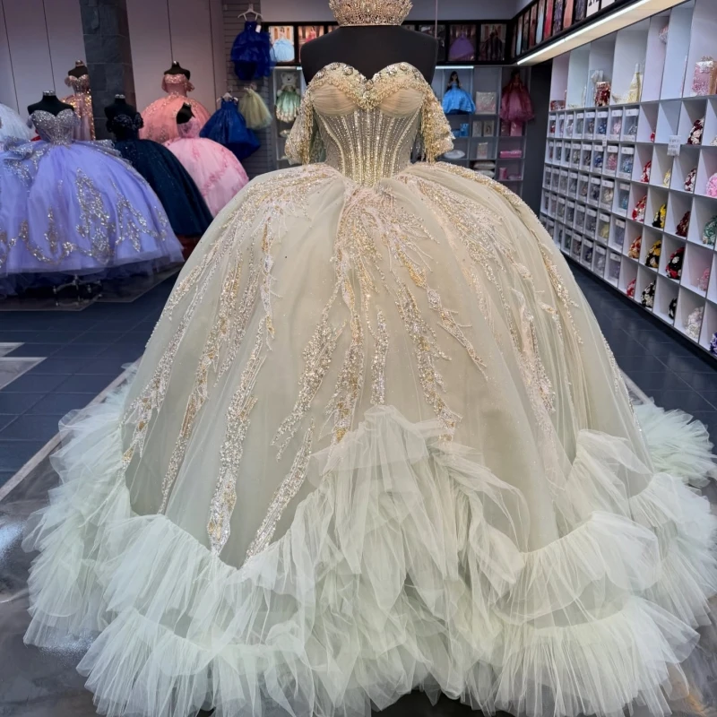 

Mint Grren Shiny Quinceanera Dresses Off Shoulder Ball Gown Sweet 16 Dress Applique Lace Beading Tiered Tull Birthday Party Vest