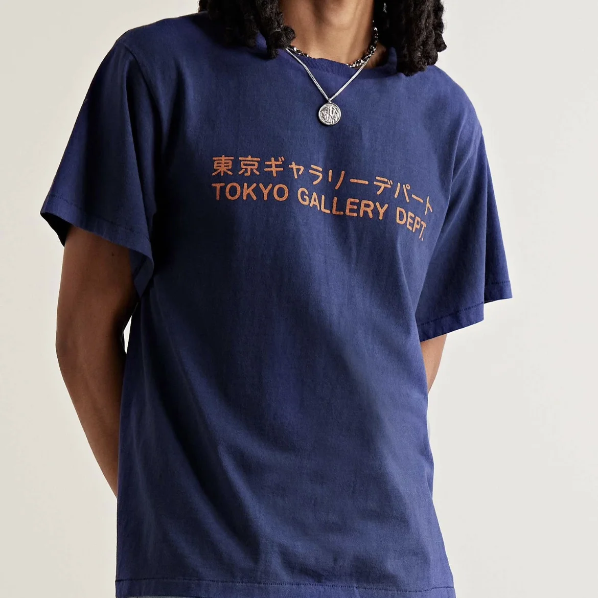 

Tokyo Limited Edition Cotton T-irt round Ne ort Sve Gold Foil Printing Street Sle Casual Comfortable ex Tee