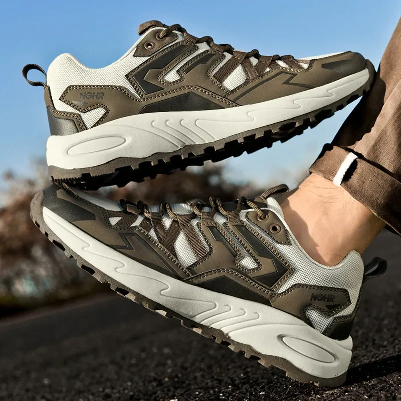 

Professional Mountaineering Shoes with A Mesh Surface, Breathable, Flat, Low-top, Laced Men's Large-sized Rock Climbing Shoes