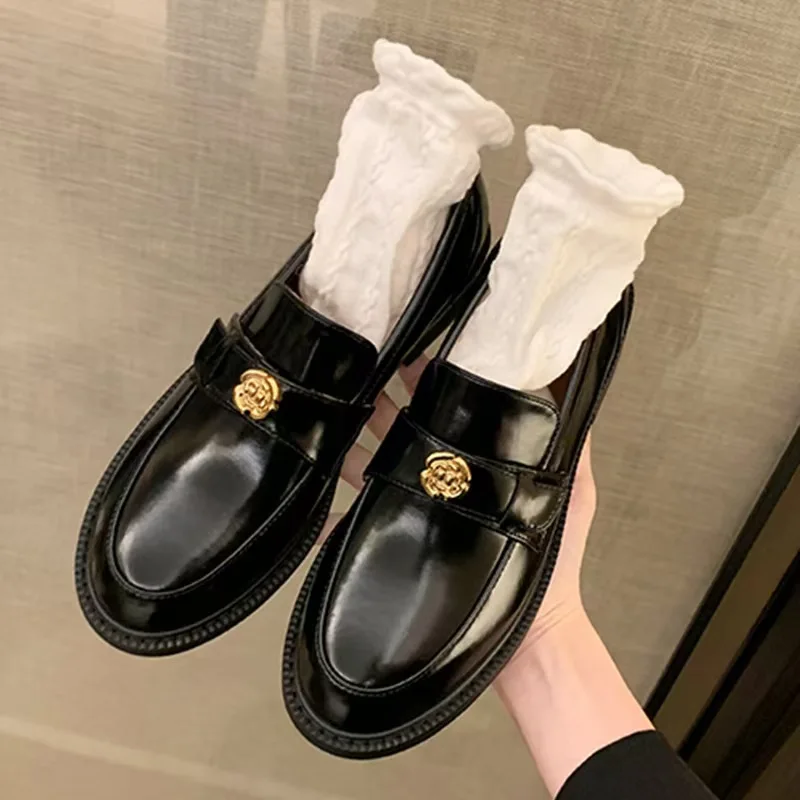 أحذية مسطحة من الجلد للأميرة للنساء، أحذية صيفية عصرية ذات جودة عالية، تصميم مريح لعام 2025 #1