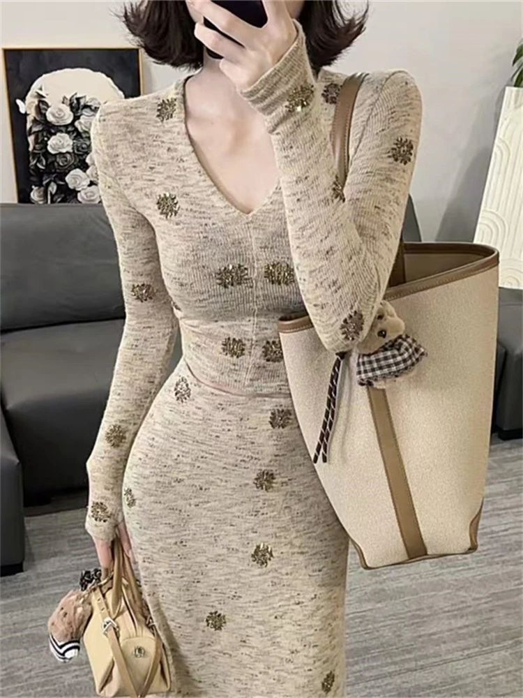 

Slimming Pure Desire Diamond Trimmed Set plus Size Women's Faion Spring New Sle Casual V-ne T-irt And High-waist Skirt