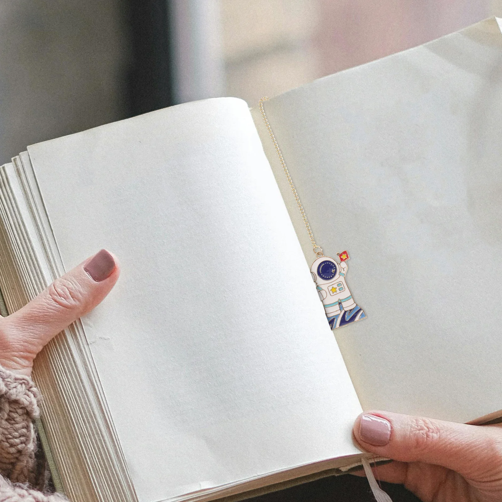 

4Pcs Delicate Metal Bookmark with Design for Reading Students Graduation Souvenir Gift Bookmark