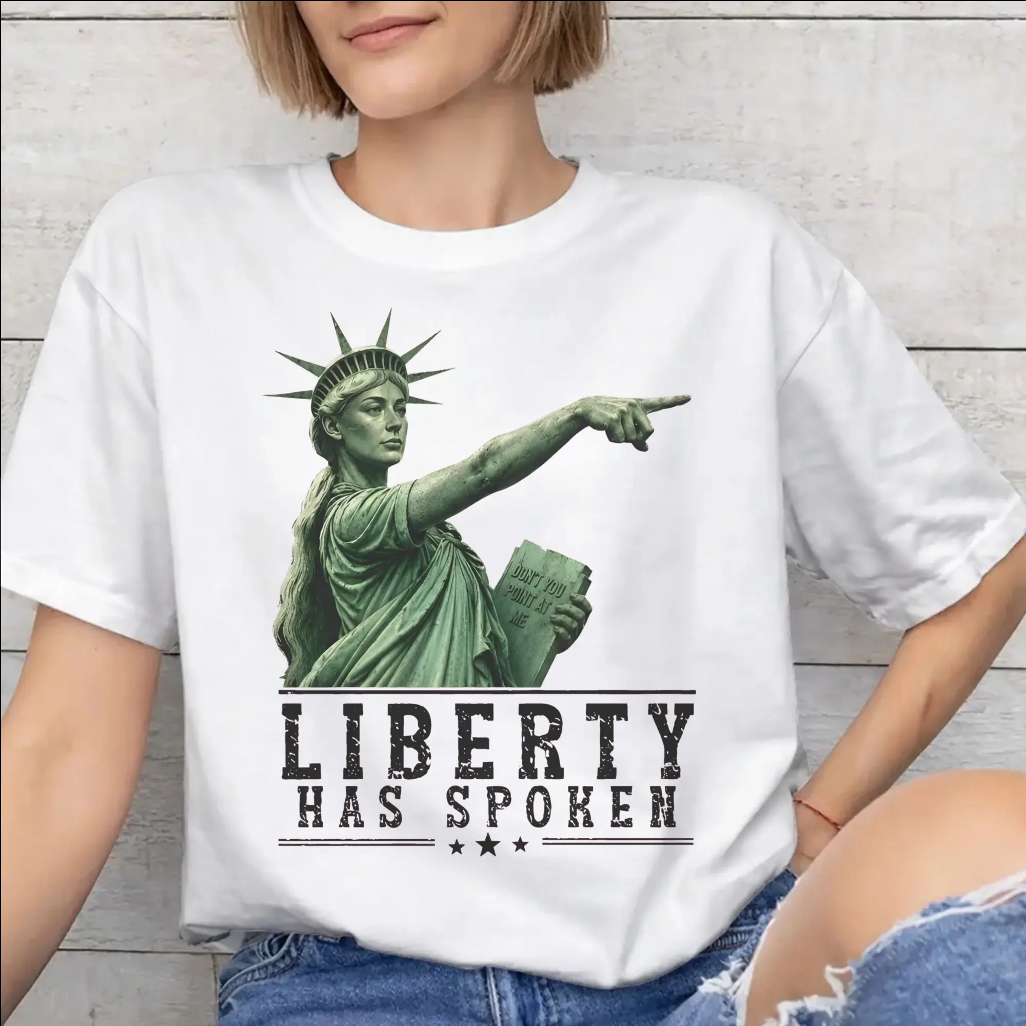 Men Women Sophie Cunningham Pointing Meme Shirt Pure Cotton New Arrival Tee Shirts  Top Clothing