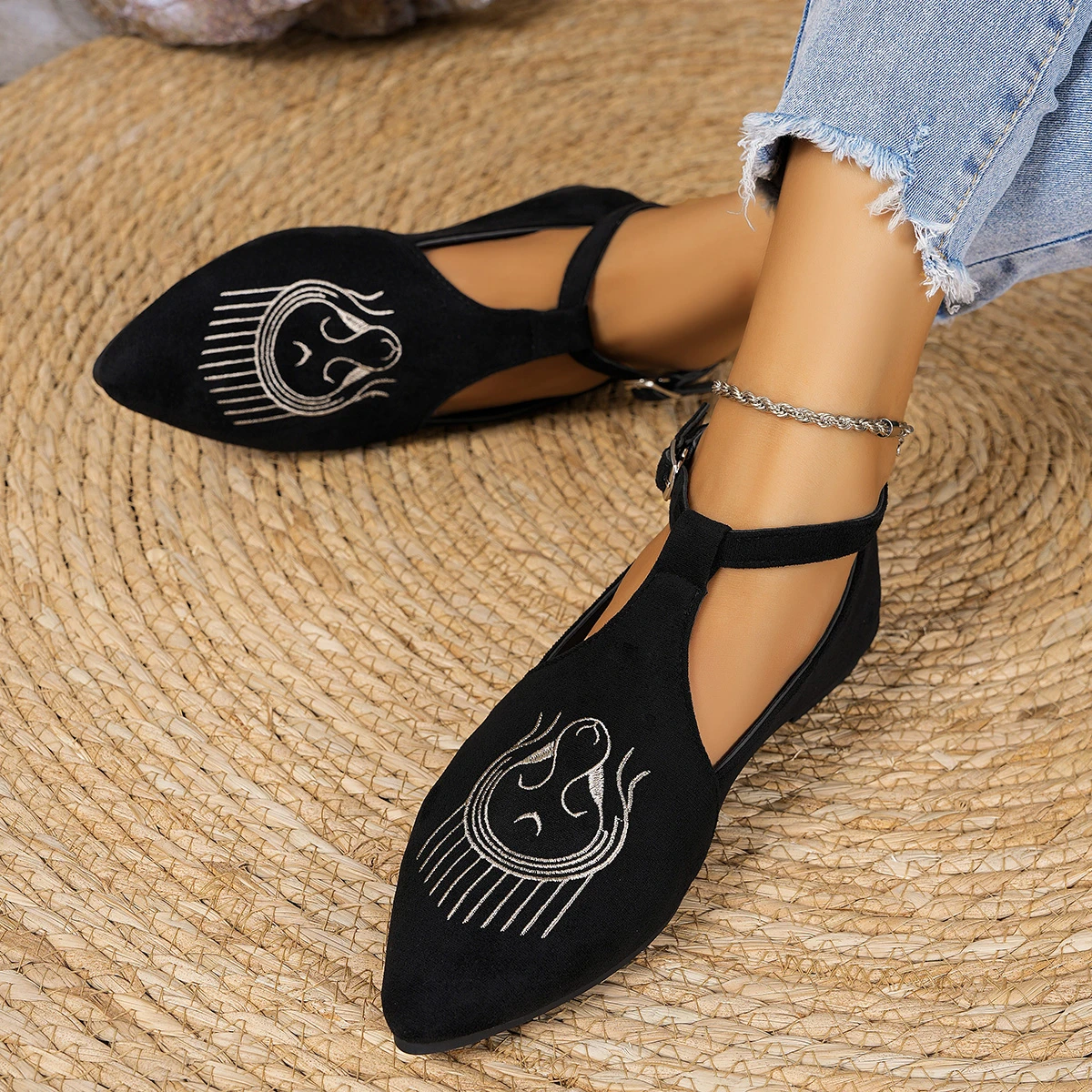 أشار الصيف أنيقة بلون مثير عارضة أحذية واحدة عارضة جديدة مريحة / مقاومة للاهتراء شقة القاع الأحذية النسائية