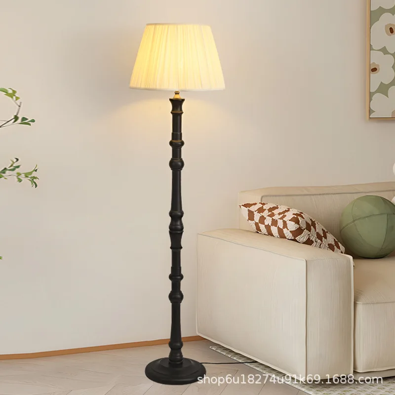 Living room bedroom French medieval floor lamp American retro vertical atmosphere table lamp