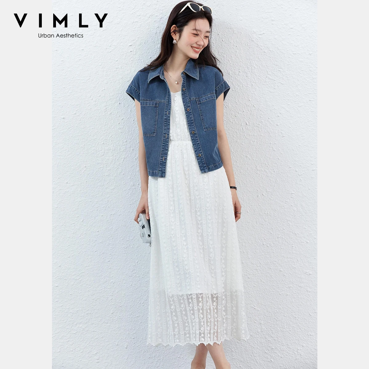 

Женский комплект VIMLY из двух предметов: джинсовый жилет с коротким рукавом и белое кружевное макси-платье-комбинация. Модный повседневный комплект. Новинка Весна 2026. A5061
