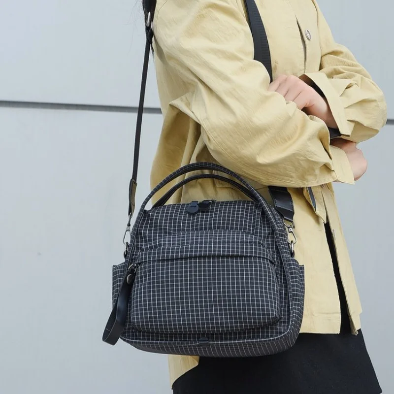 

Luxury Ladies Handbag Made Of Genuine Leather Boasting Trendy Design And Paris Vintage Commuter Style​