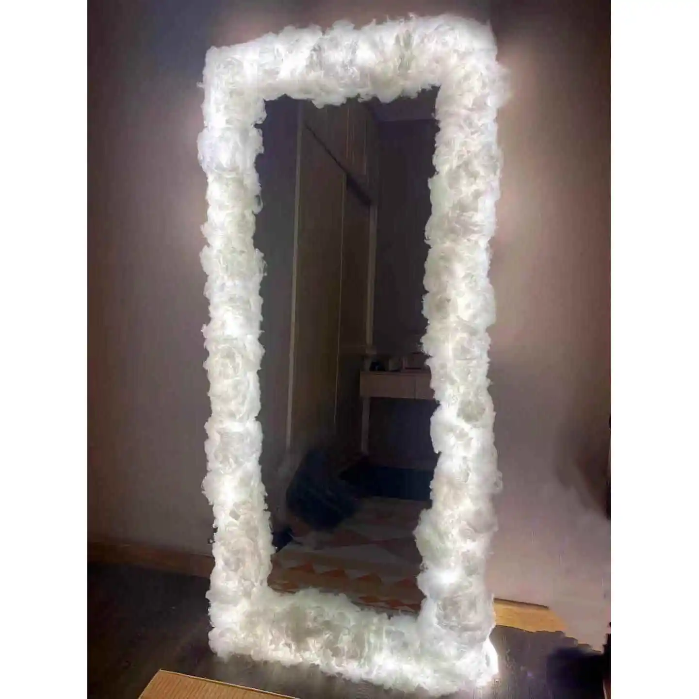 

Cloud Pattern Full-Length Mirror DIY Material eover ular eup Mirror Simple Modern Sle with Light Non-portable