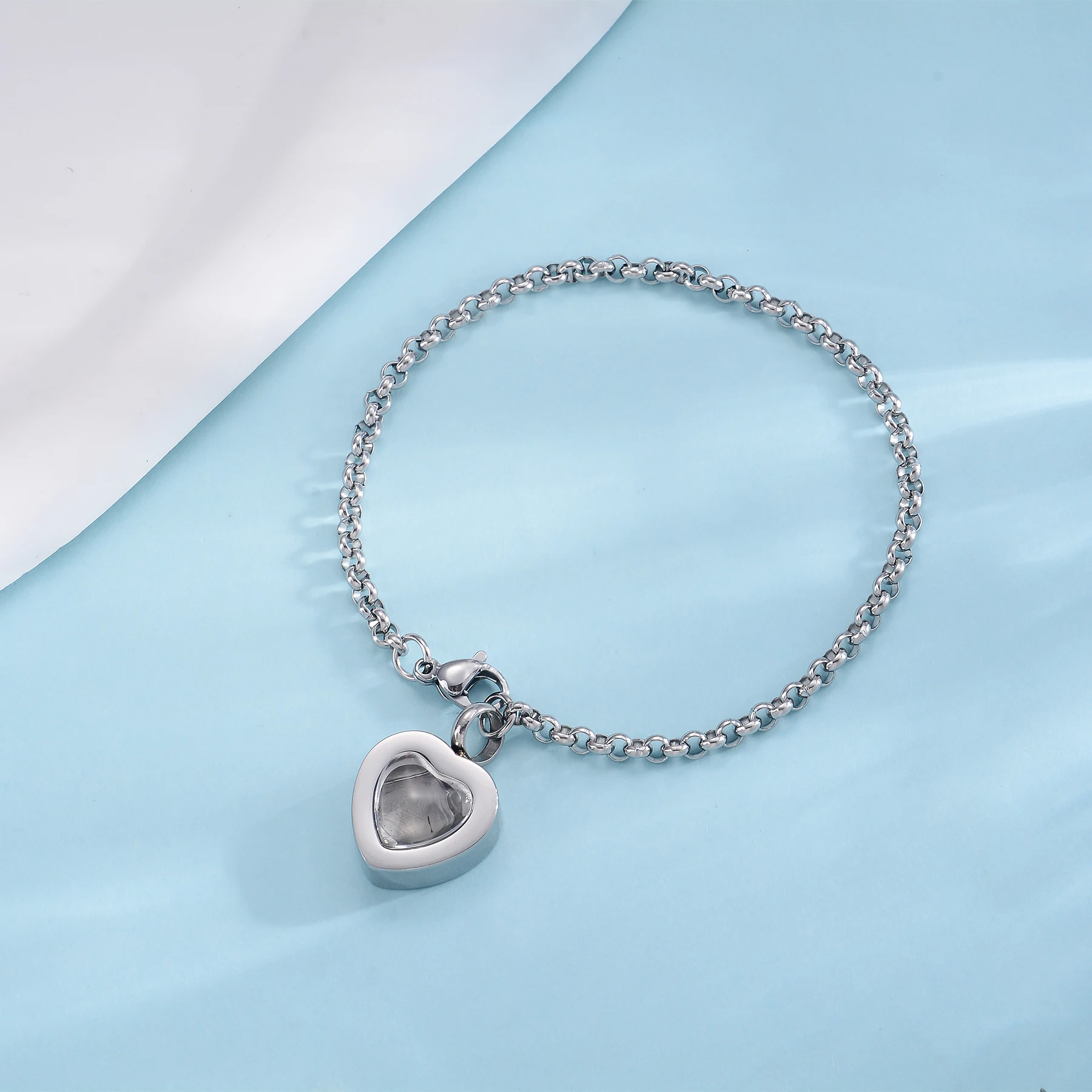 Herzförmiges Urnen-Armband aus Edelstahl für Asche, Bestattungsurnen-Armband, Länge 16cm-25cm – Detail 4
