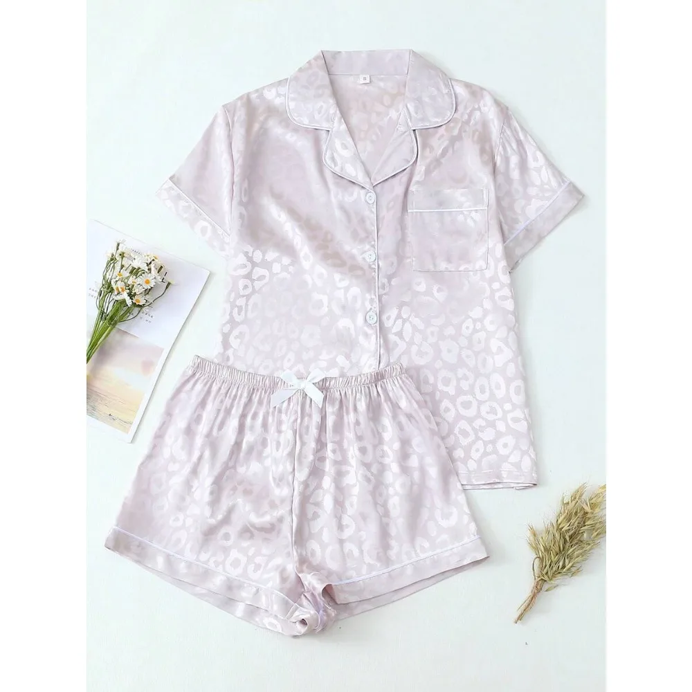 

[Elegant Fields]2pcs Satin Leopard Print Short Sleeve Shirt Collar Top And Bowknot Shorts Pajama Set For Women