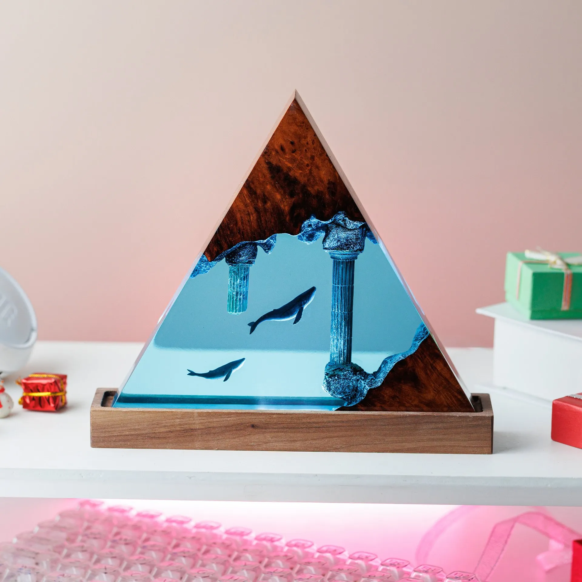 

Creative marine resin lamp ornament micro-landscape crystal with light handmade creative solid wood resin