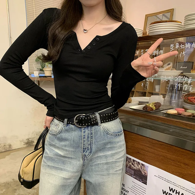 

Button V-Neck Shoulder Long Sleeved T-Shirt Base, Women's 2025 Spring New Style, Slim Fit Short Top For Inner Wear