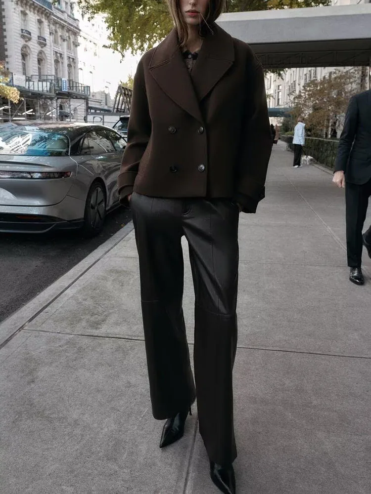 패셔너블한 더블 브레스티드 롱 슬리브 칼라 코트 신상 여성 겨울 아우터웨어 젊고 세련된 스타일