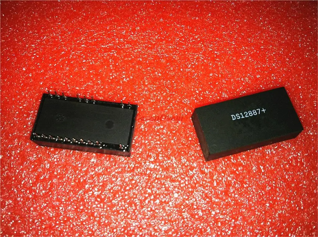 1pcs/lot DS12C887 DS12C887+ DS12887 DIP-18 In Stock