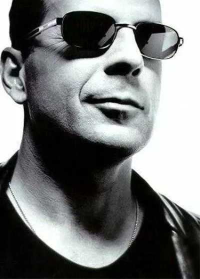 Bruce Willis Movie Die Hard Tears of the Sun The Fifth Element Poster Wall Art Rome Decoration
