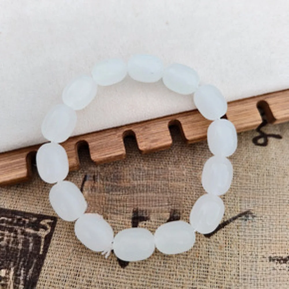 2 Pack Imitation White Hetian Jade Beaded Stretch Bracelets, Matte White Nephrite Style Irregular Oval Bead Wrist Jewelry, Minimalist Oriental Temperament Bracelet for Women Men Daily Wedding Birthday Mother’s Day Gift