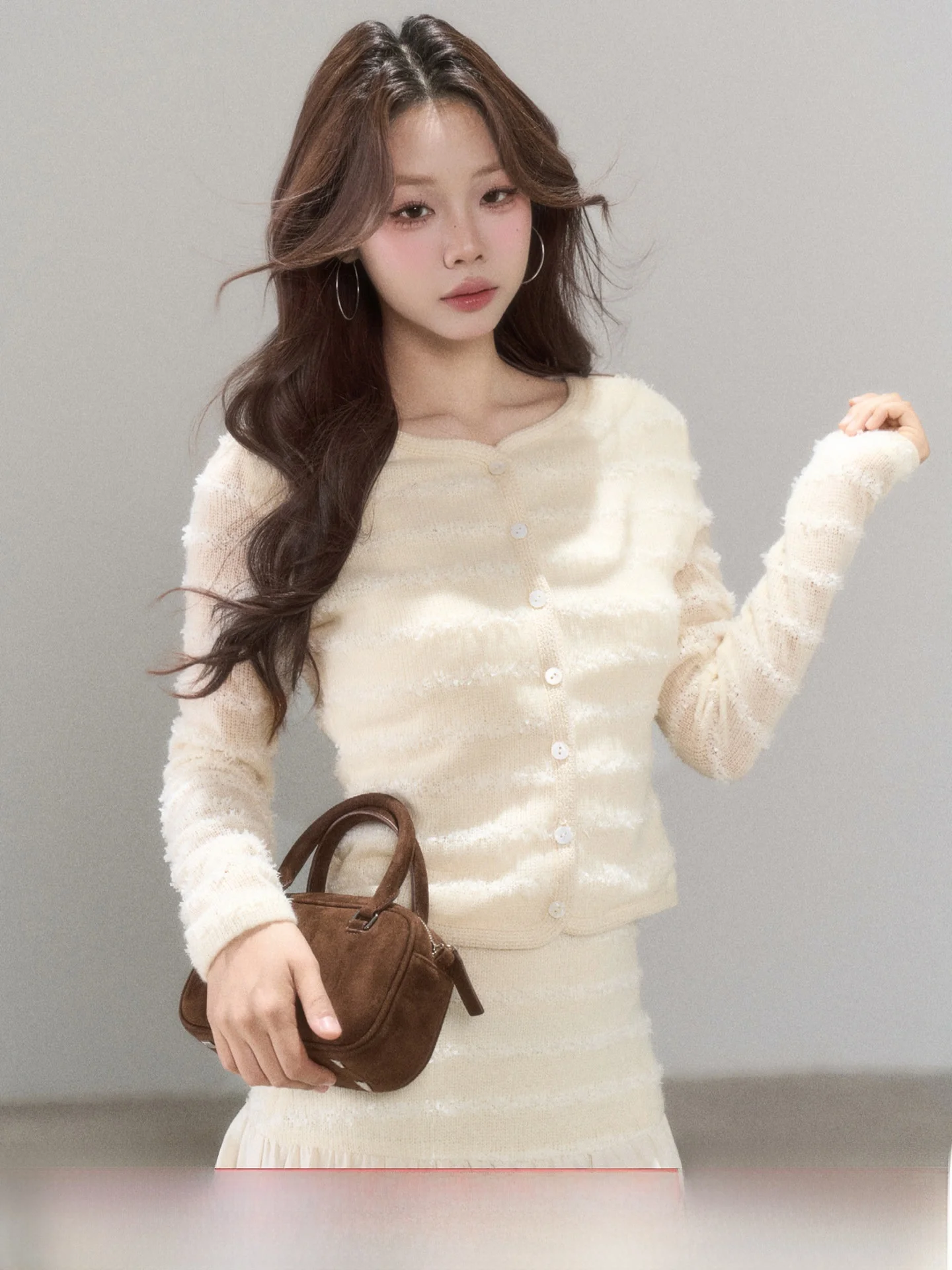 

Шикарный вязаный женский топ Small Wildberry Commute Sle Long Sve Regular Fit, корейская версия, модная осенне-зимняя новинка A...