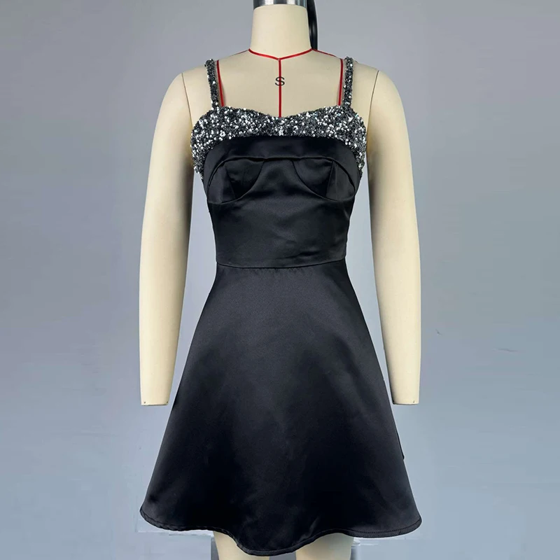

Lady Sexy Off Shoulder Pleated Suspender Dress Casual Sleeveless High Waist Party Dress Black Sequin Patchwork Slim A-line Dress