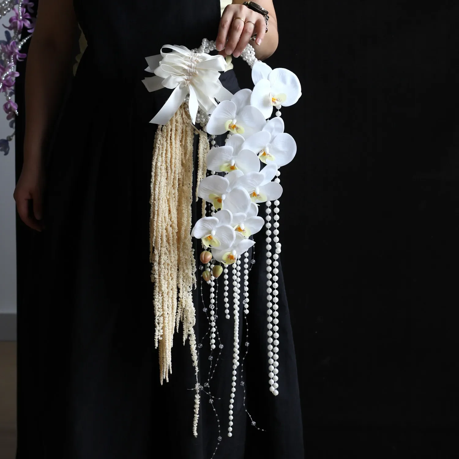 Eternal hanging rice Phalaenopsis pearl waterfall hand bouquet long pendant bride hand flower high sense
