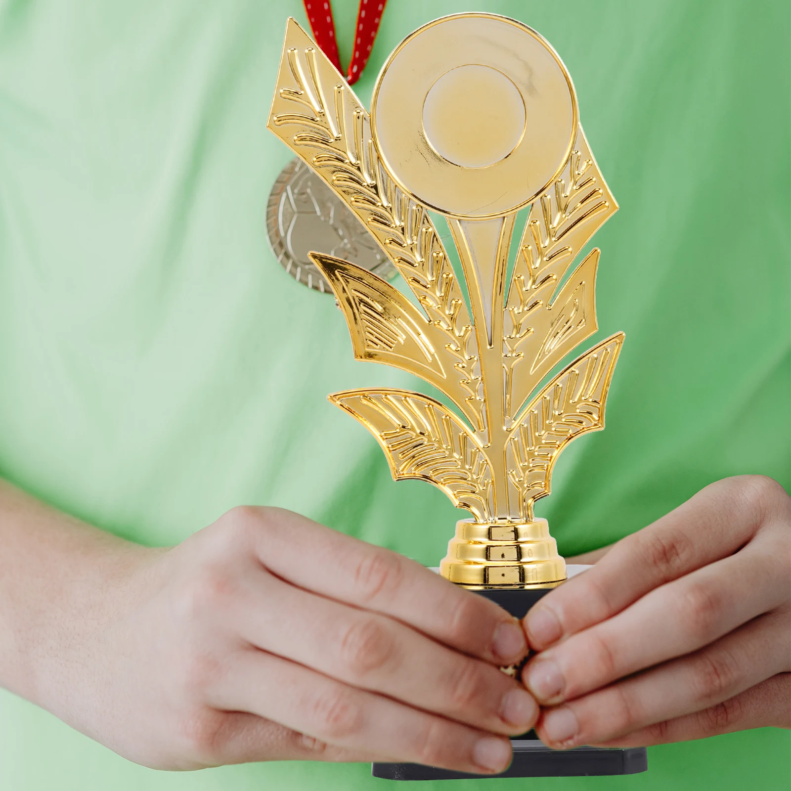 

1pcs Trophy for Kids Sports Trophy Cup For Tournaments Awards Engravable Plastic Gold Trophies Children Competition Souvenir